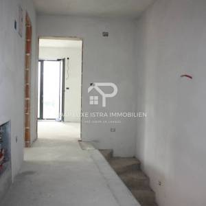 Umag Duplex kuća 121m2 s bazenom i pogledom na more