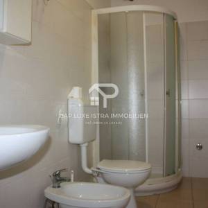 Umag i okolica Stan 44m2 na 400m od mora - potpuno opremljen