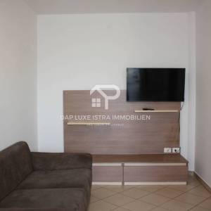 Umag i okolica Stan 44m2 na 400m od mora - potpuno opremljen