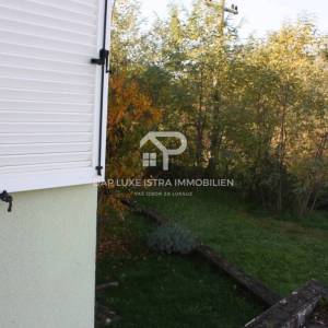 Umag i okolica Stan 44m2 na 400m od mora - potpuno opremljen