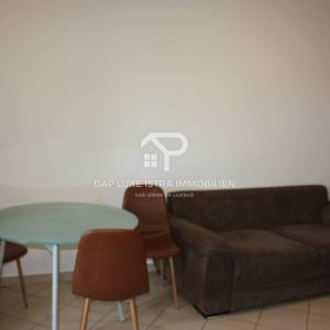 Umag i okolica Stan 44m2 na 400m od mora - potpuno opremljen