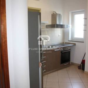 Umag i okolica Stan 44m2 na 400m od mora - potpuno opremljen