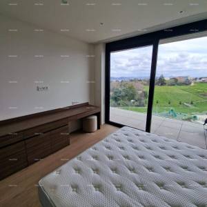 Umag. Prodajemo apartman u luksuznom Aparthotelu! Crveni Vrh