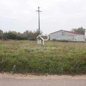 Uredno građevinsko zemljište Tinjan 1206m2 odlična prilika