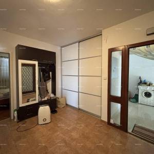 VALBANDON - Kuća s dva stana – idealna za obiteljski život ili investiciju