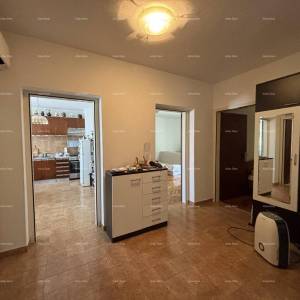 VALBANDON - Kuća s dva stana – idealna za obiteljski život ili investiciju