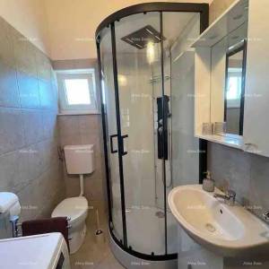 Veli Vrh! Pula! Dvije prizemnice s bazenom!