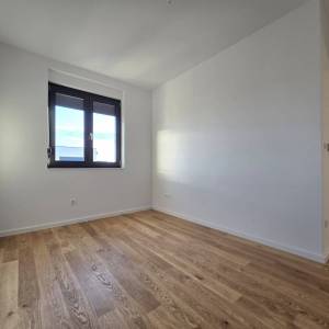 Velika Gorica, četverosobni, terasa, garaža, novogradnja