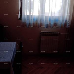 Veruda. Prodaja kuće s apartmanima u Puli  blizu mora, s pogledom na more