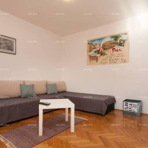 Veruda. Prodaja velike, lijepo uređene kuće sa poslovnim prostorom i 3 zasebna stana, Veruda , Pula!