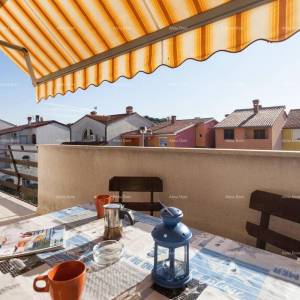 Veruda. Prodaja velike, lijepo uređene kuće sa poslovnim prostorom i 3 zasebna stana, Veruda , Pula!