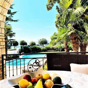 Vila, prvi red uz more, Umag!