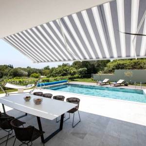 Vila s bazenom u Orašcu