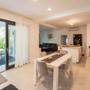 Villa s bazenom u Čilipima