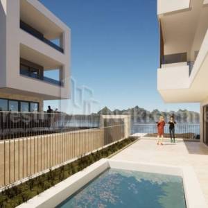 VINJERAC, LUKSUZNI APARTMANI 80m2 S TERASOM I BAZENOM