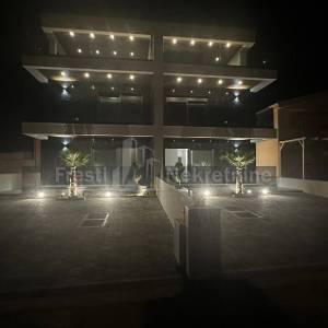VIR -DUPLEKS VILLA 163m2, 90 m OD MORA! POGLED!
