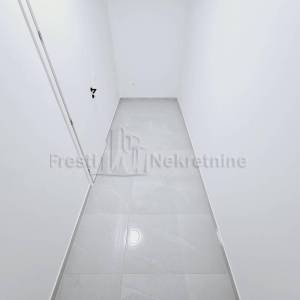 VIR -DUPLEKS VILLA 163m2, 90 m OD MORA! POGLED!