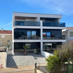 VIR -DUPLEKS VILLA 163m2, 90 m OD MORA! POGLED!