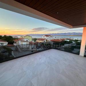 VIR -DUPLEKS VILLA 163m2, 90 m OD MORA! POGLED!