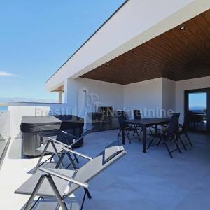 VIR -DUPLEKS VILLA 163m2, 90 m OD MORA! POGLED!