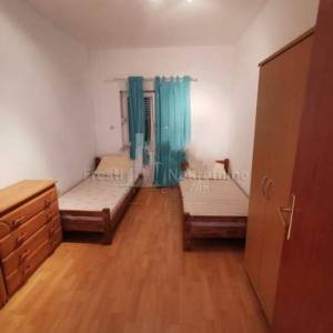 VIR- KUĆA SA 2 APARTMANA I GARAŽOM- POVOLJNO!