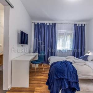 VIR – Luksuzna Vila 200 m2 s bazenom