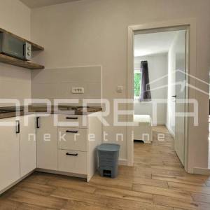 Vir – Samostojeća kuća s četiri moderno uređena apartmana, 170 m²