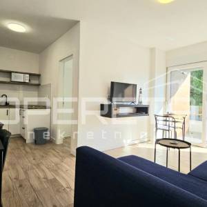 Vir – Samostojeća kuća s četiri moderno uređena apartmana, 170 m²