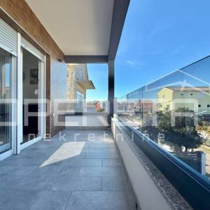 Vir – Samostojeća kuća s četiri moderno uređena apartmana, 170 m²