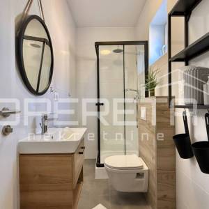 Vir – Samostojeća kuća s četiri moderno uređena apartmana, 170 m²