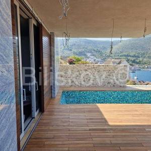 Vis, moderna luksuzna vila