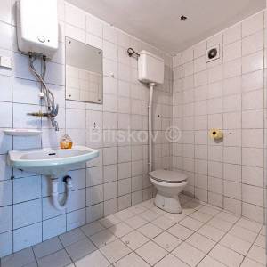 Višenamjenski poslovni prostor na prodaju