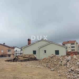 VIŠKOVO, MARČELJI - zemljište s dozvolom za stambenu zgradu/kuću s 3 stana