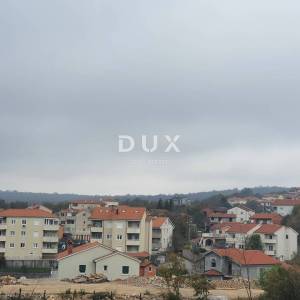 VIŠKOVO, MARČELJI - zemljište s dozvolom za stambenu zgradu/kuću s 3 stana