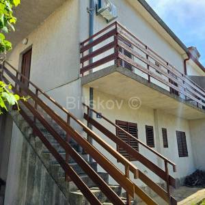 Vodice. atraktivna lokacija, dvojna kuća, prodaja