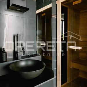 *** Vodice - moderna vila s bazenom ***