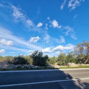 Vodice, zemljište poslovne namjene 1521m2, prodaja