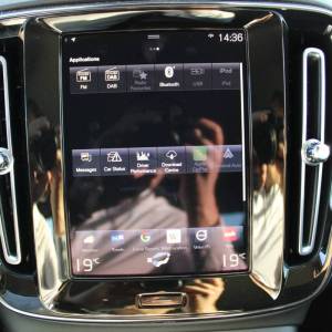 Volvo XC40 T5 Plug-in Hybrid AUTOMATIK *LED, NAVIGACIJA, KAMERA