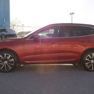 Volvo XC60 B4 2.0D AUTOMATIK *LED, NAVIGACIJA, KAMERA*