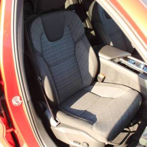 Volvo XC60 B4 2.0D AUTOMATIK *LED, NAVIGACIJA, KAMERA*