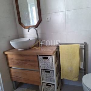 Vrbovsko, kuća za odmor, uređena okućnica