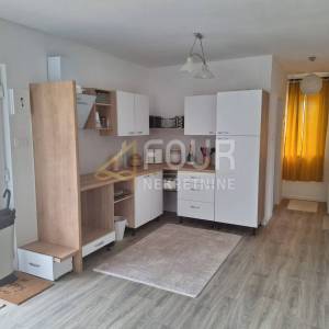 Vrbovsko, kuća za odmor, uređena okućnica