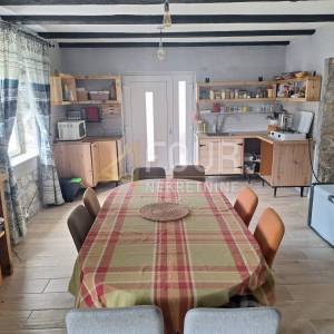 Vrbovsko, kuća za odmor, uređena okućnica