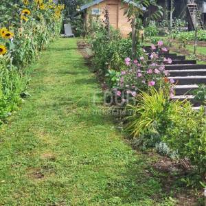 Vrbovsko, kuća za odmor, uređena okućnica