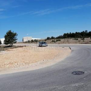 VRSI - GRAĐEVINSKO ZEMLJIŠTE - 1000 m2