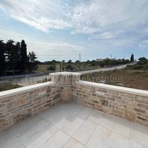 VRSI-KAMENA VILLA S BAZENOM-ODLIČNA!