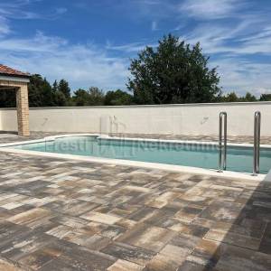 VRSI-KAMENA VILLA S BAZENOM-ODLIČNA!