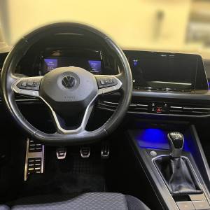 VW Golf 8 1,0 TSI LIFE