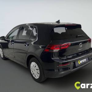 VW Golf 8 1,0 TSI LIFE