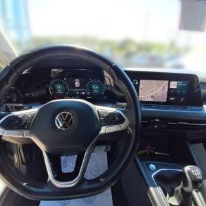 VW Golf 8 2.0 BMT LIFE